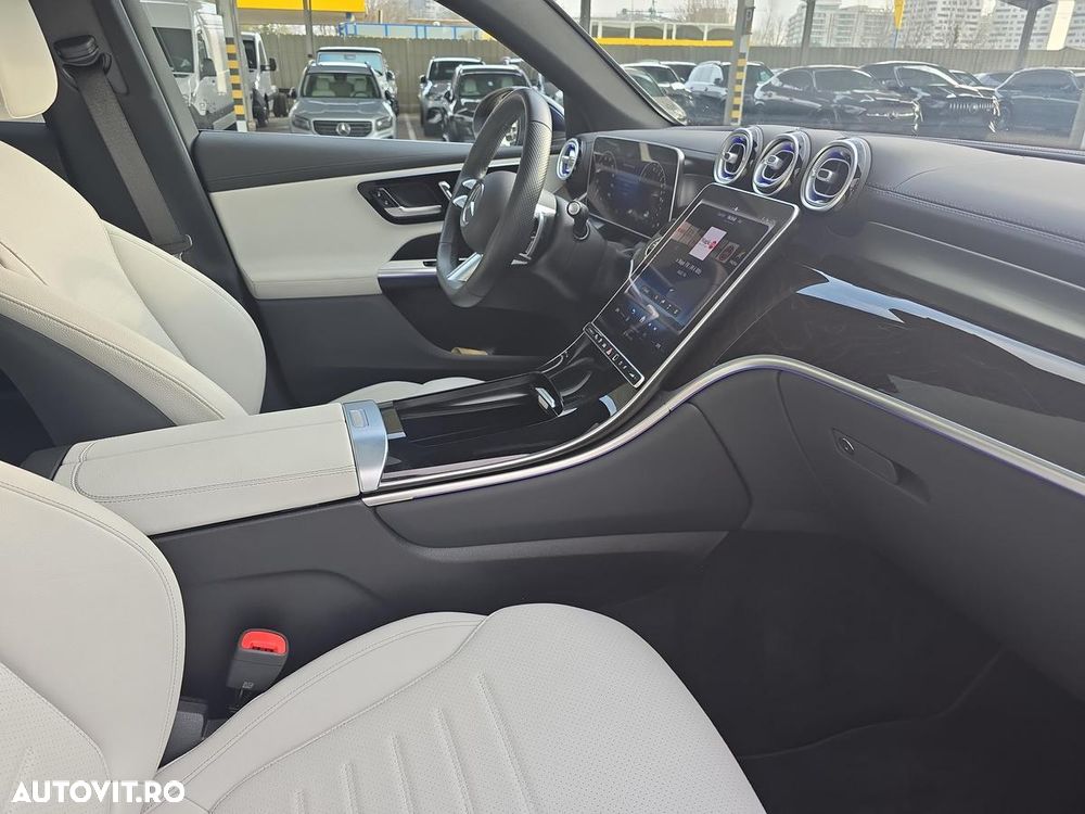 Mercedes-Benz GLC - 12