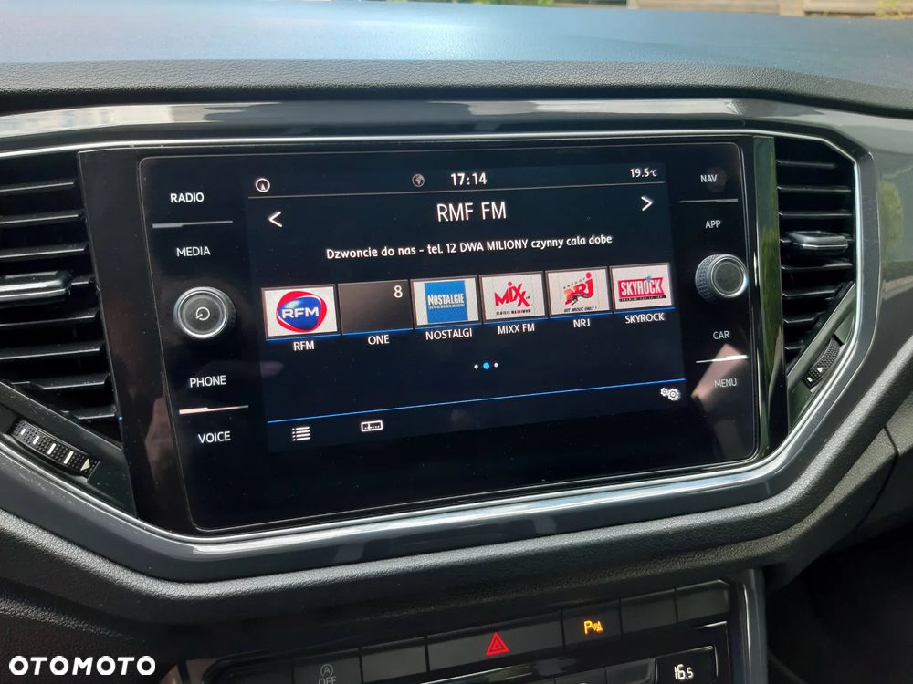 Volkswagen T-Roc - 23