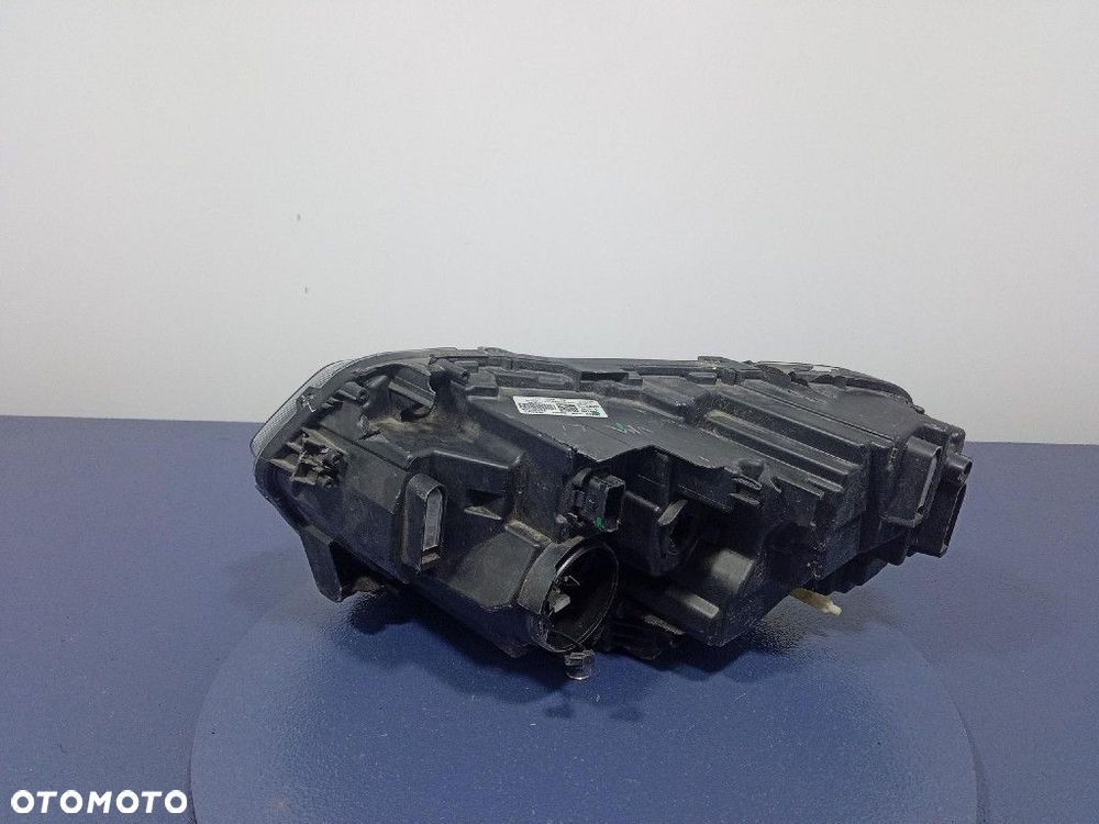 DACIA DUSTER II LIFT REFLEKTOR PRAWY PRZÓD LAMPA PRZEDNIA LED EU 260106194R - 2