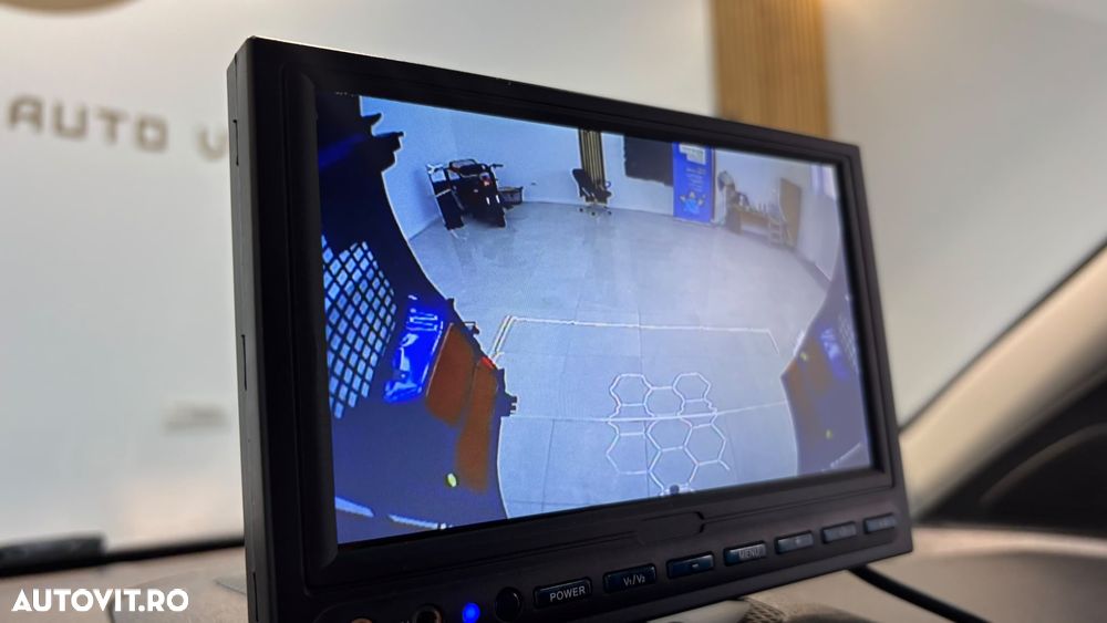Ford Transit Connect - 16