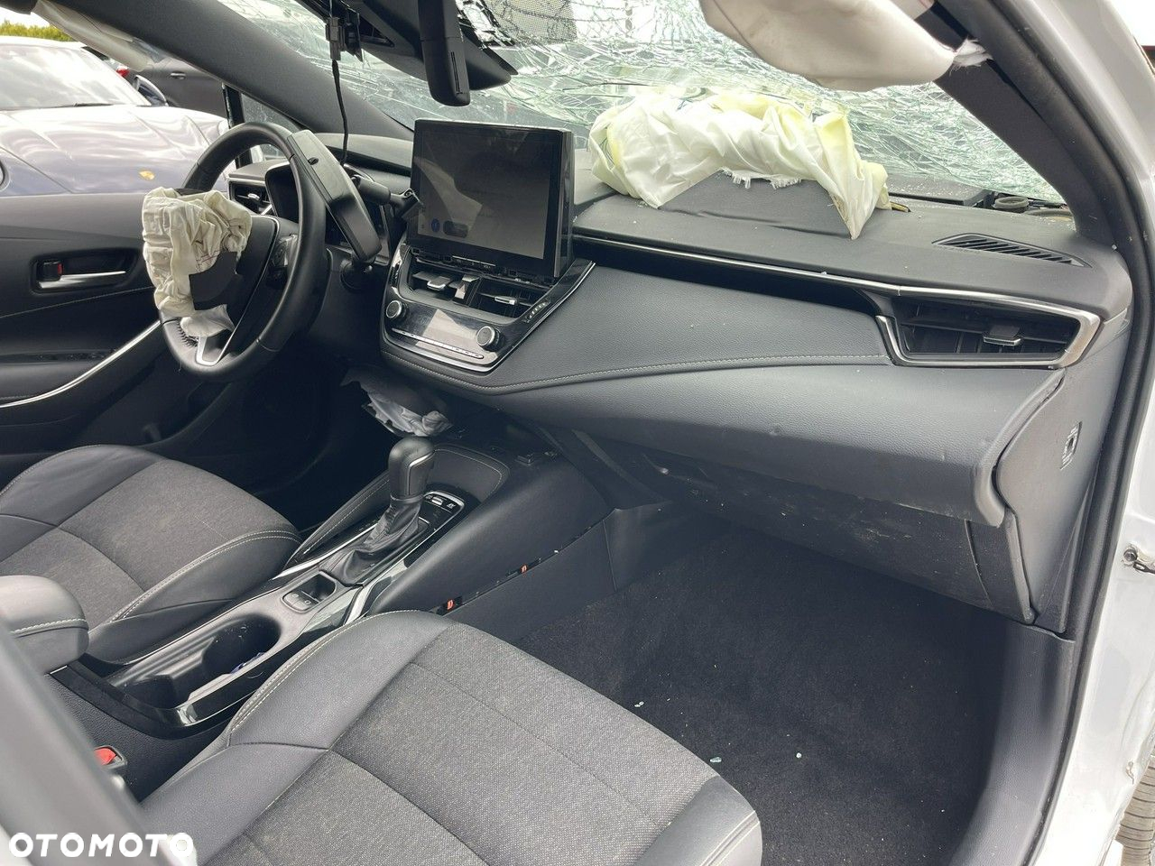 Toyota Corolla 1.8 Hybrid Comfort - 10
