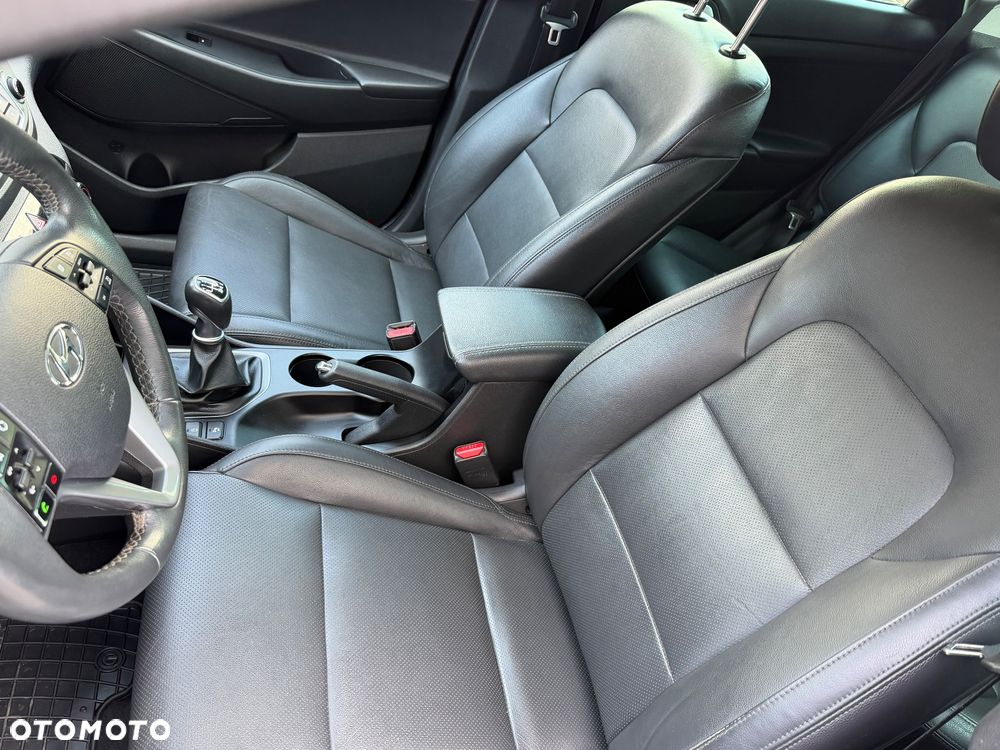 Hyundai Tucson - 25