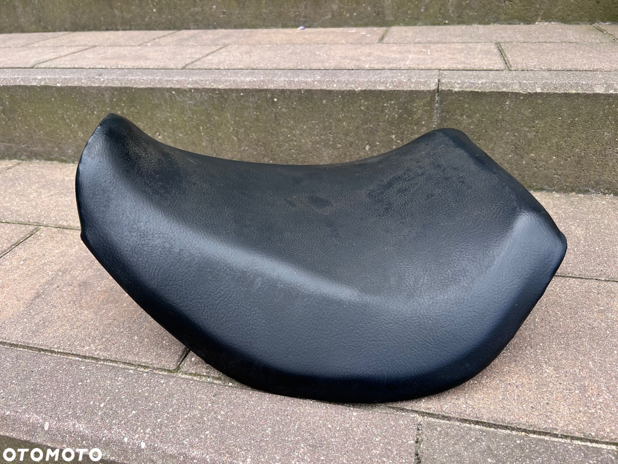 SIEDZENIE FOTEL KANAPA SUZUKI RF 600 - 1
