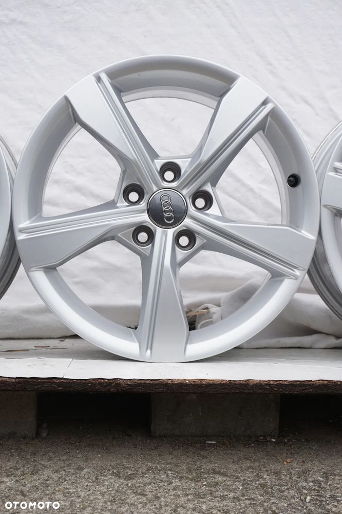 Audi 5x112 17 7,5J et38 stan bdb - 4