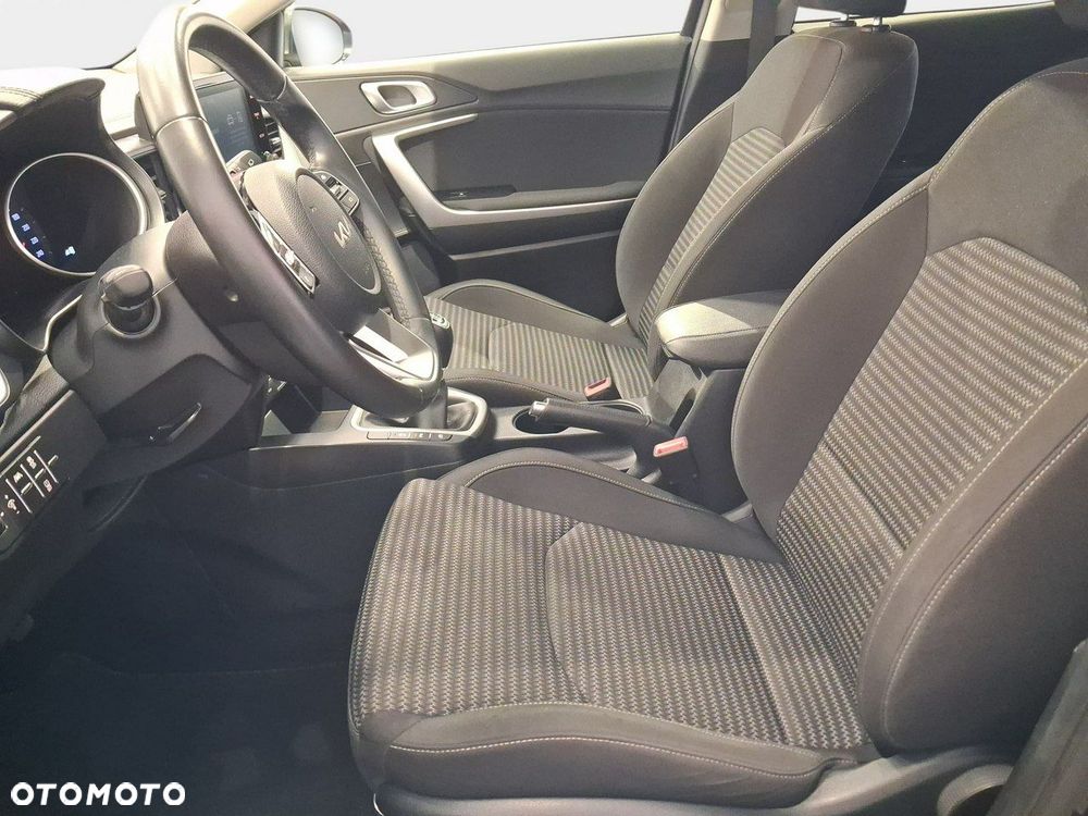 Kia XCeed - 20