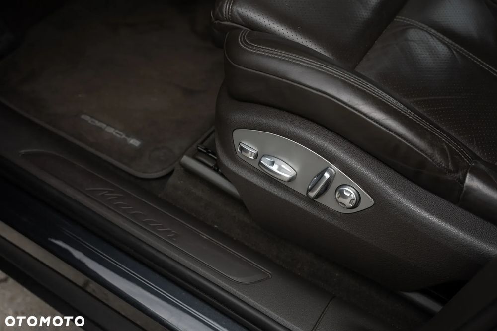 Porsche Macan Standard - 24