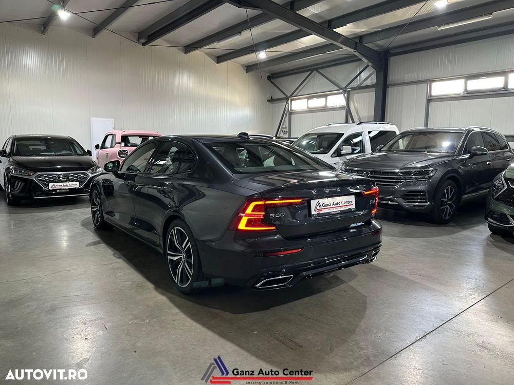 Volvo S60 T5 R-Design - 4