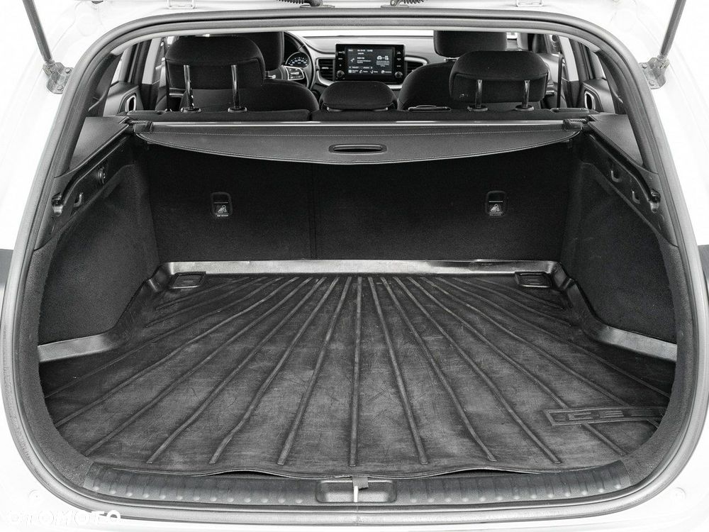 Kia Ceed 1.5 T-GDI M - 29