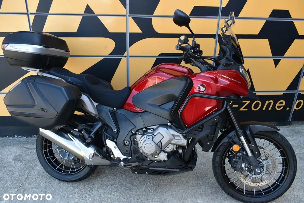 Honda VFR - 3