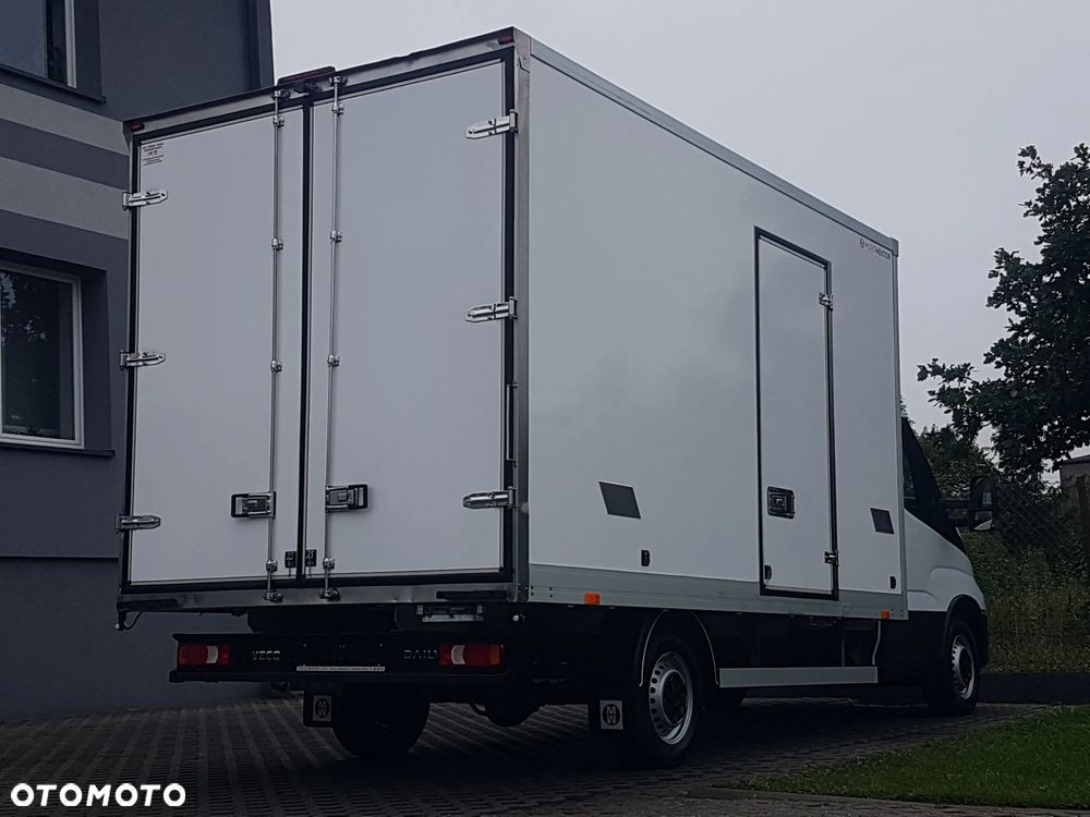 Iveco DAILY KONTENER 8EP KLIMA 4,21x2,23x2,23 3,0-160KM 35S16 KRAJOWY MANUAL 6-BIEGÓW - 29