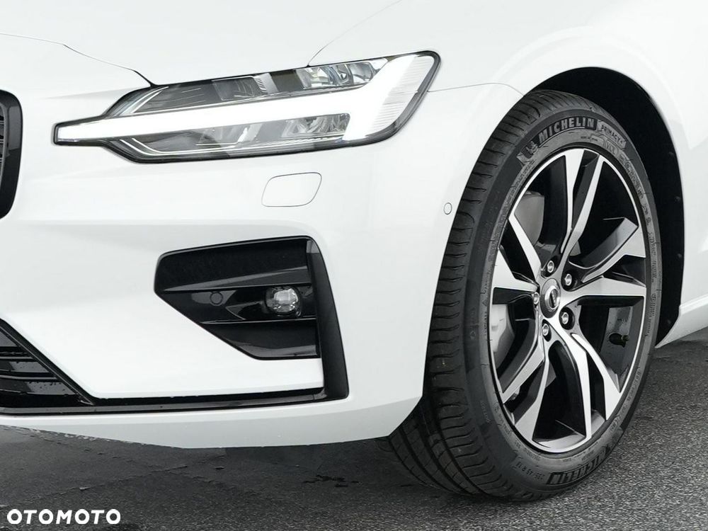 Volvo V60 B4 B DKG Ultra Dark - 10