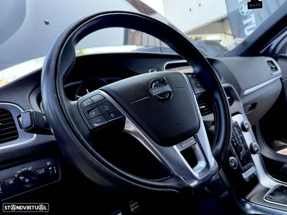 Volvo V40 1.6 D2 R-Design - 41