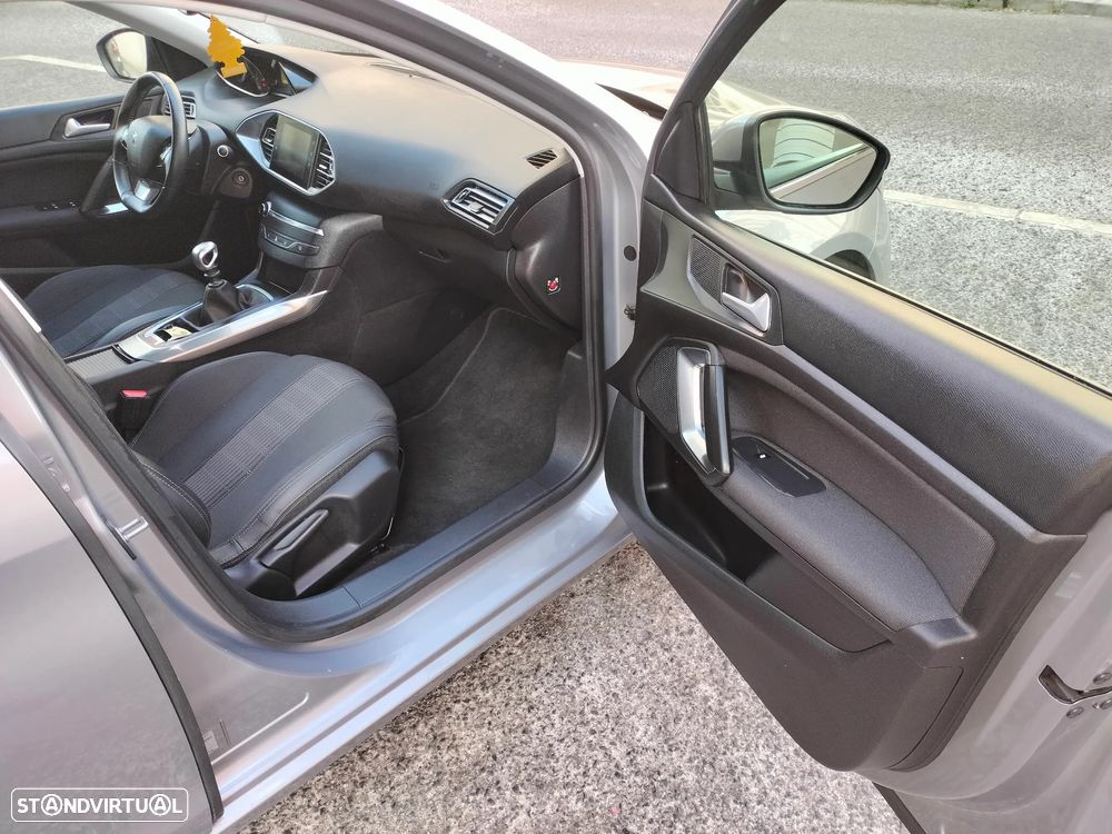 Peugeot 308 SW 1.5 BlueHDi Allure Pack - 36