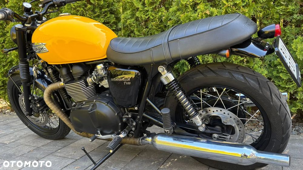 Triumph Bonneville - 5