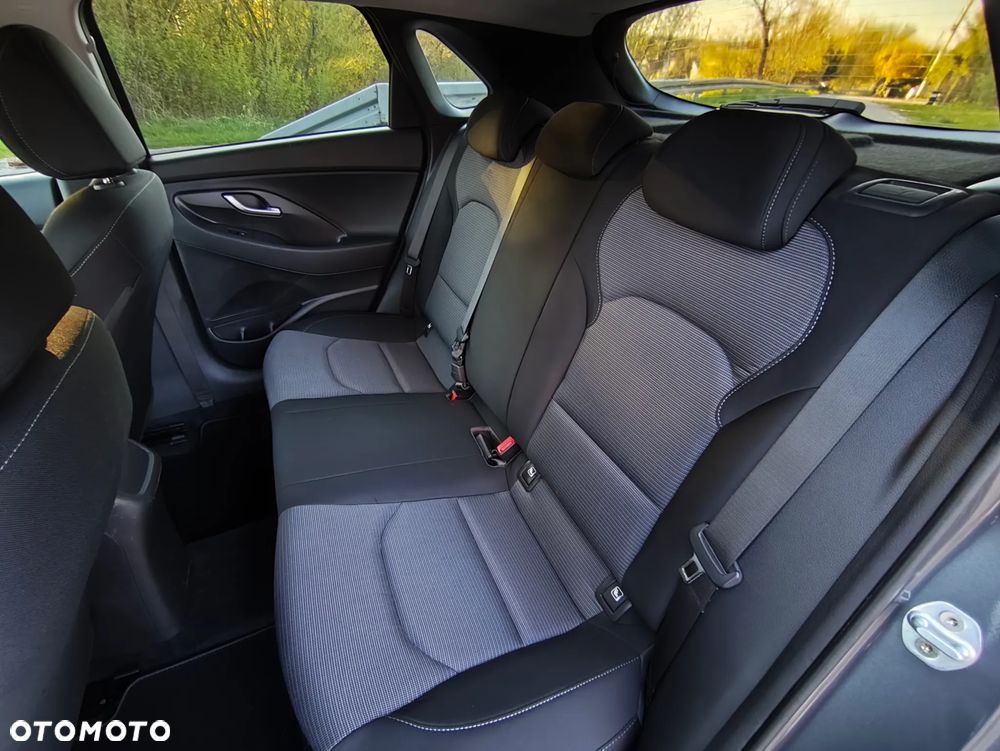 Hyundai i30 1.4 Intro Edition - 26
