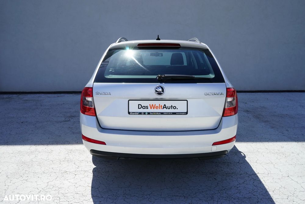 Skoda Octavia 2.0 TDI AMBITION DSG - 5