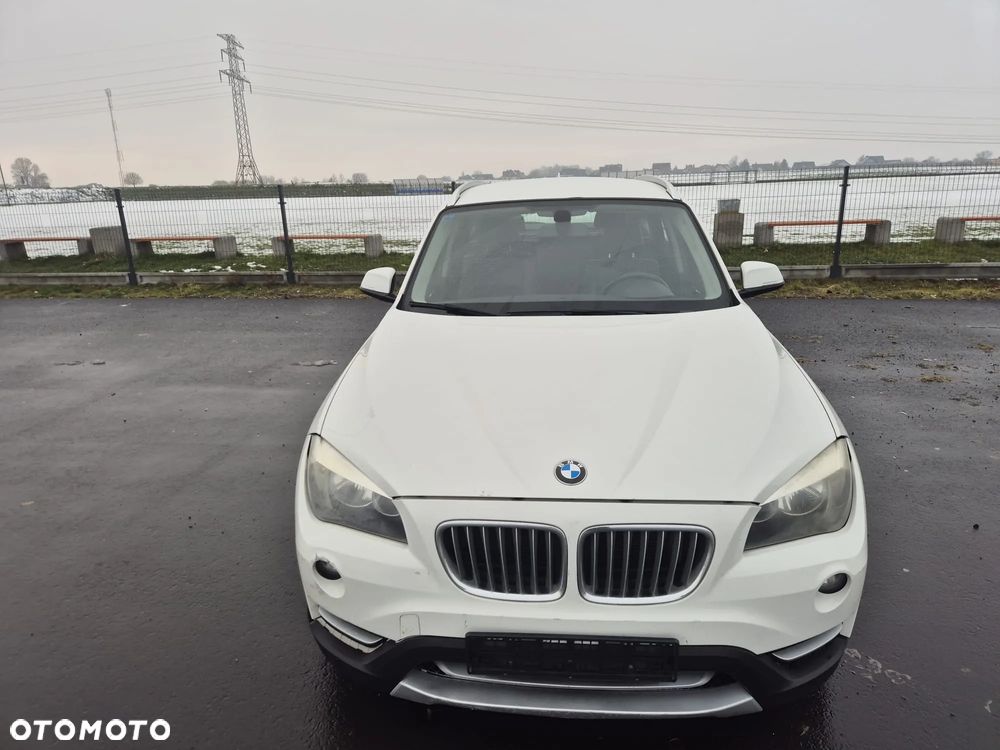 BMW X1 sDrive18d xLine - 2