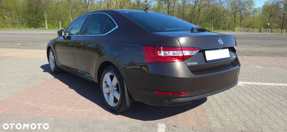 Skoda Superb 2.0 TSI Sportline DSG - 15