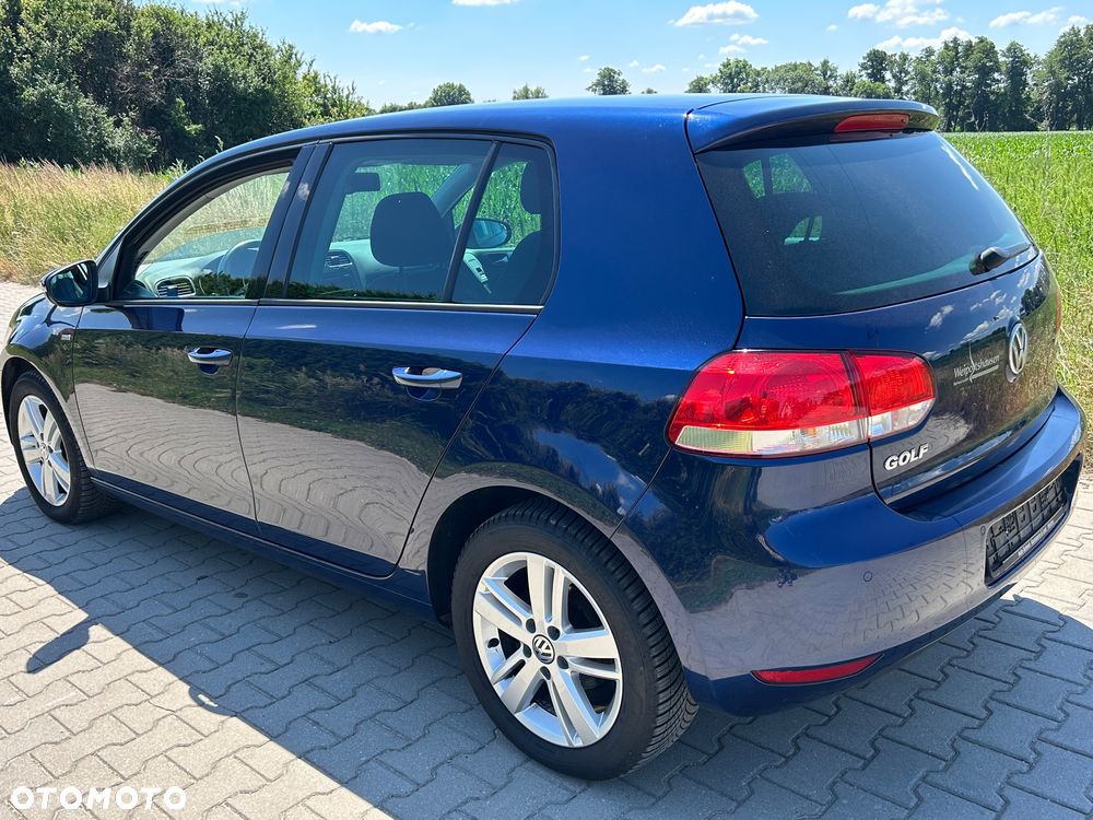 Volkswagen Golf - 11