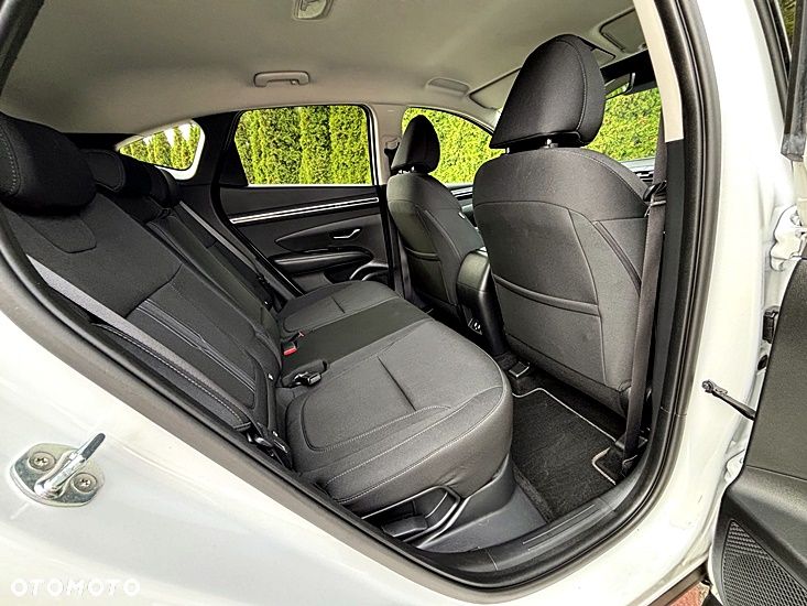 Hyundai Tucson 1.6 T-GDi HEV Executive 2WD - 16