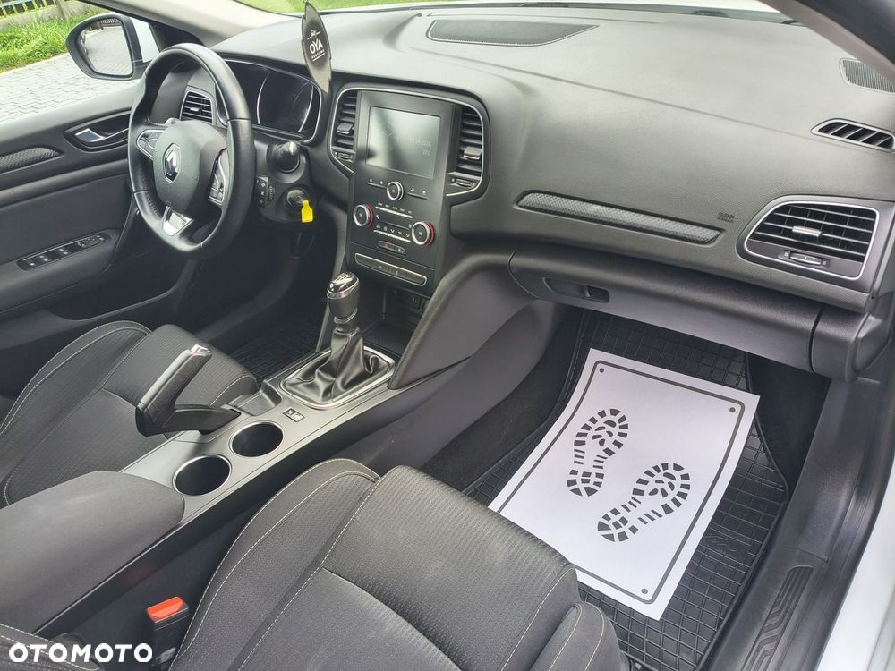 Renault Megane ENERGY TCe 130 BUSINESS - 19