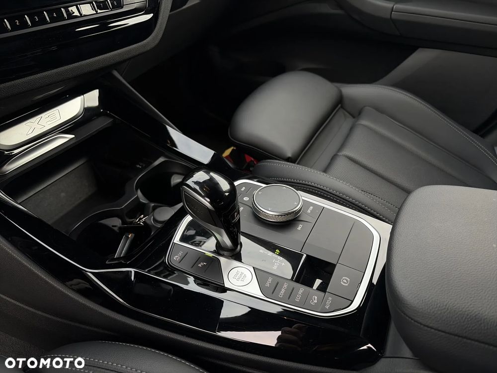 BMW X3 xDrive20i GPF - 12
