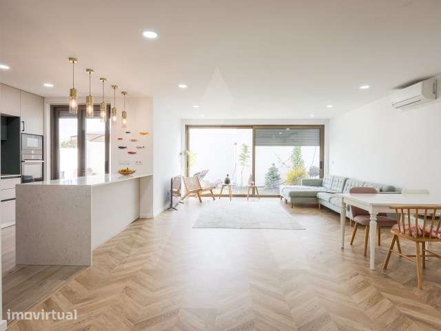Moradia T4 de arquitetura moderna com vista para a Ria em Ílhavo - Grande imagem: 5/54