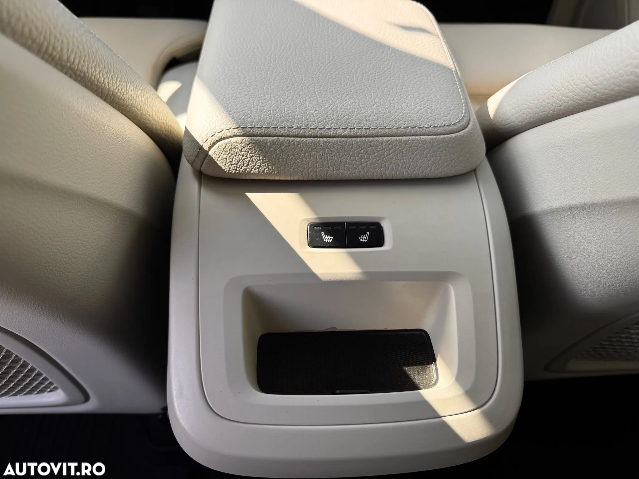 Volvo XC 60 B5 MHEV AT8 AWD Inscription - 18