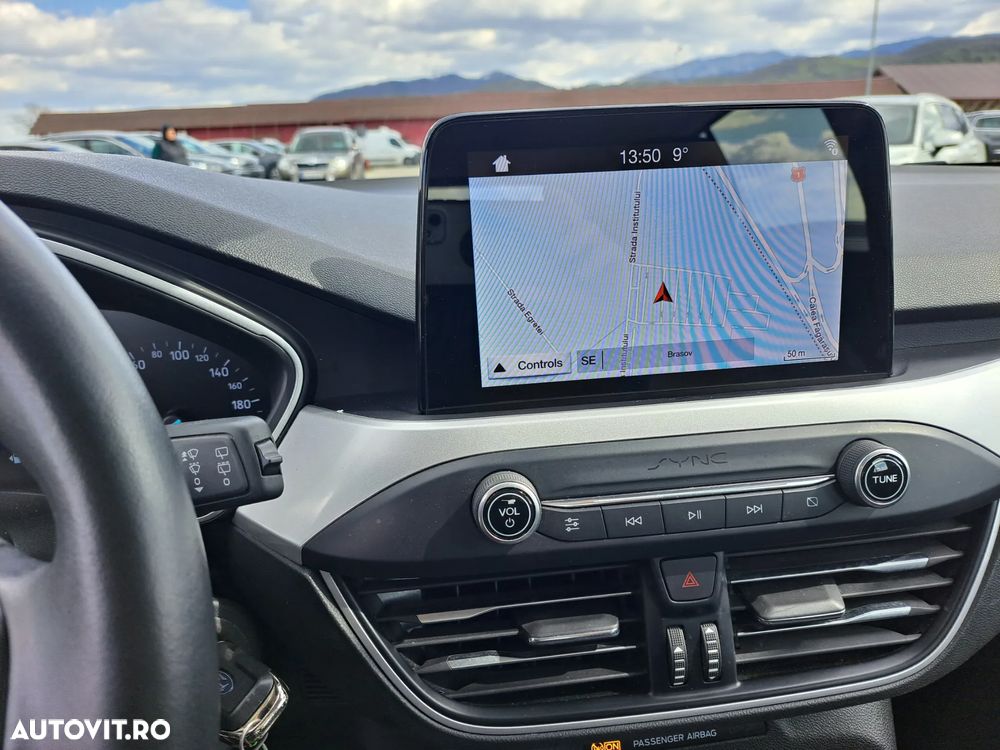 Ford Focus 1.5 EcoBlue Start-Stopp-System COOL&CONNECT - 24