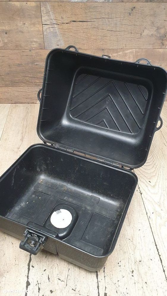 Kufer centralny - 15