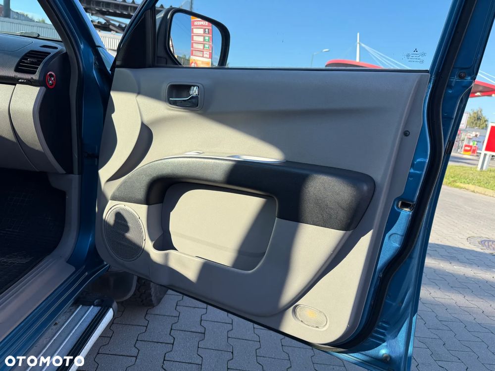 Mitsubishi L200 2.5 DID Intense + - 22