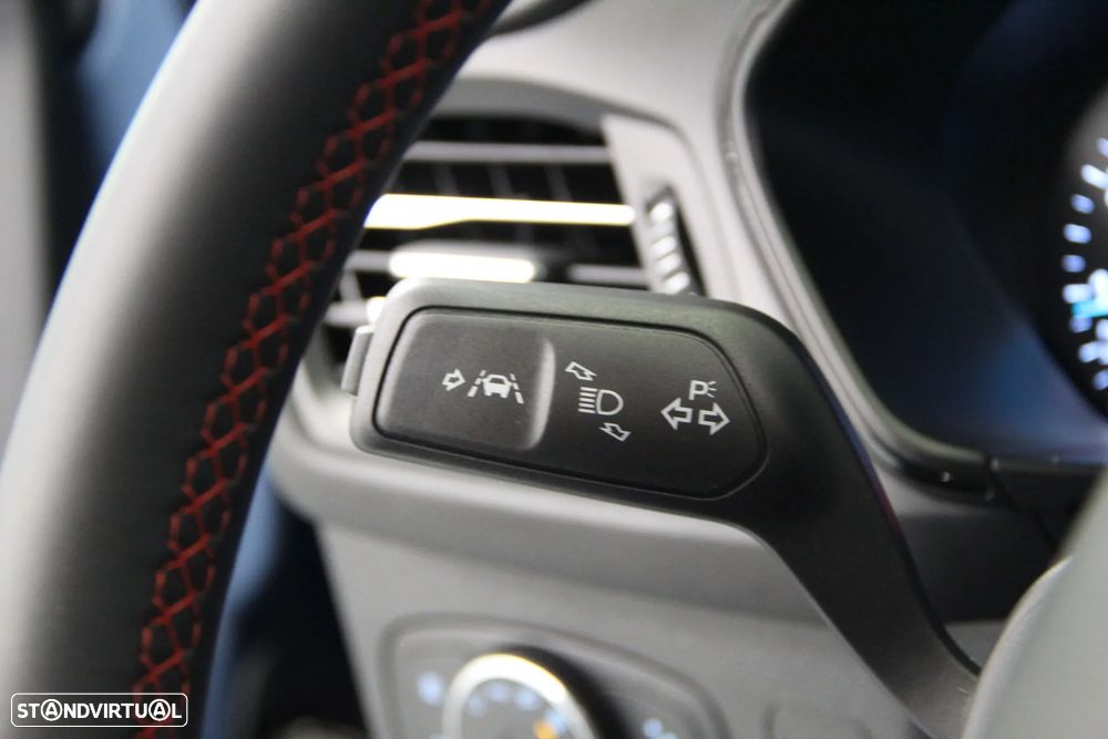 Ford Focus 1.0 EcoBoost MHEV ST-Line - 17