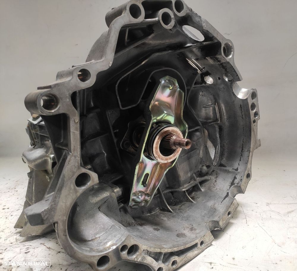 Caixa de velocidades manual VOLKSWAGEN Passat (3B2) - 1