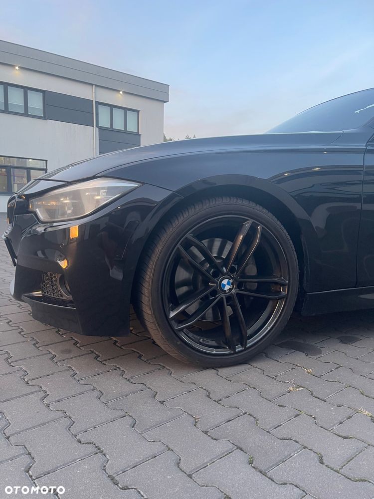 BMW Seria 3 340i Sport Line - 4