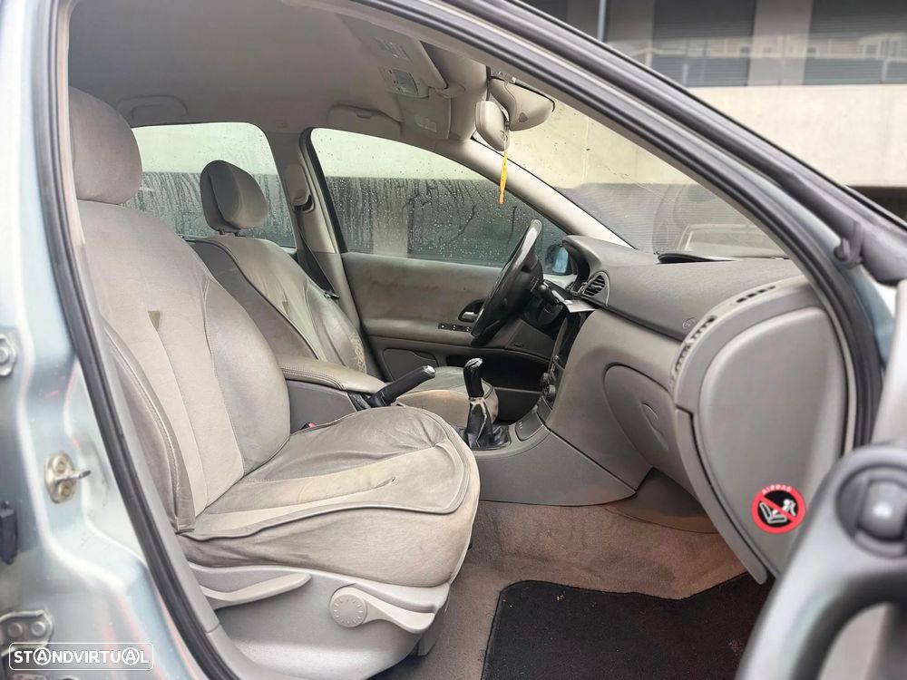 Renault Laguna 1.6 Privilège - 6
