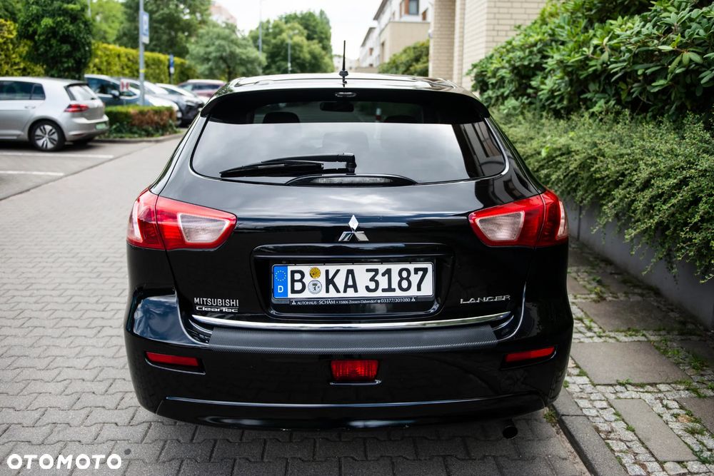 Mitsubishi Lancer 1.6 ClearTec Invite - 10