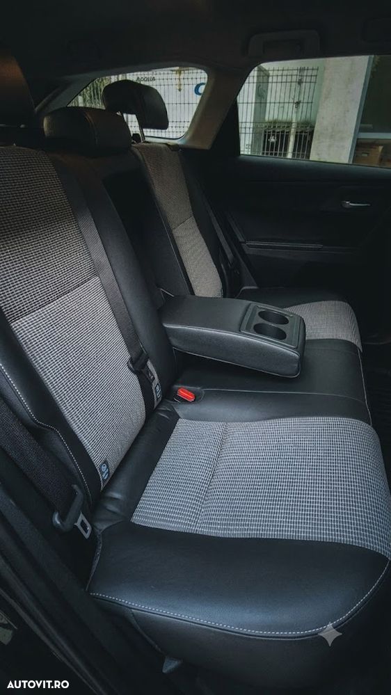 TOYOTA Auris 2015 — imagine 11