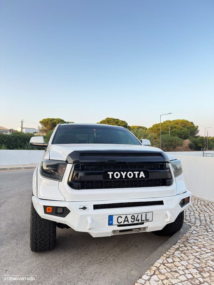 Toyota Tundra - 1