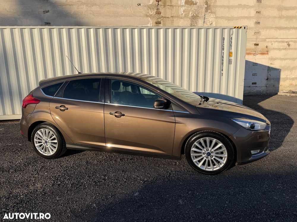 Ford Focus 1.0 EcoBoost Titanium - 4