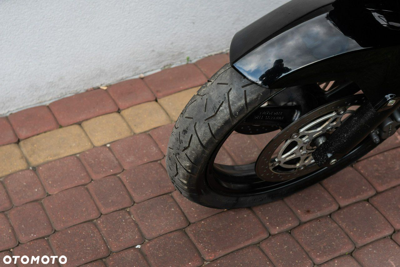 Suzuki DL - 7