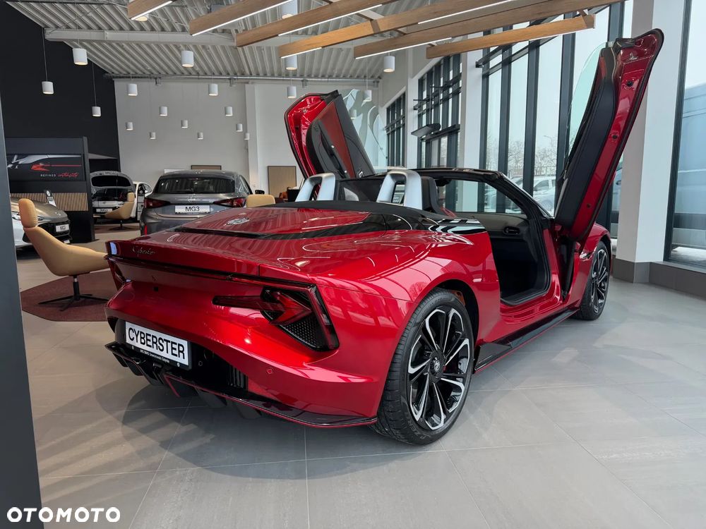 MG Cyberster 77kWh AWD Czarny Dach - 4
