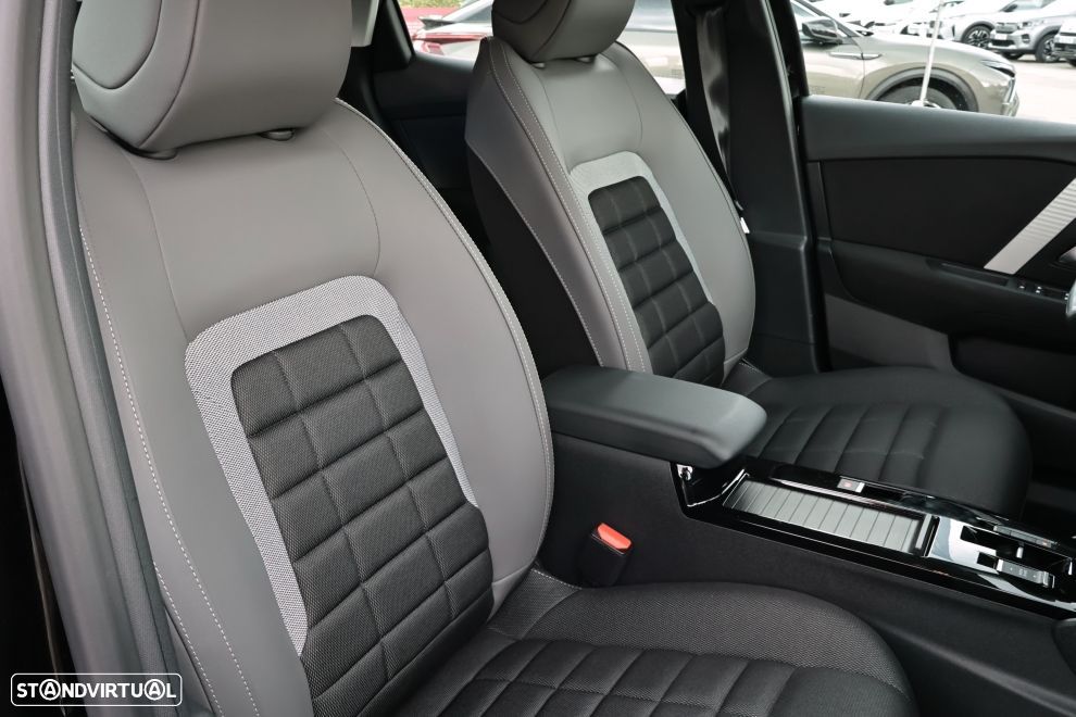 Citroën C4 1.2 Hybrid Plus e-DSC6 - 12