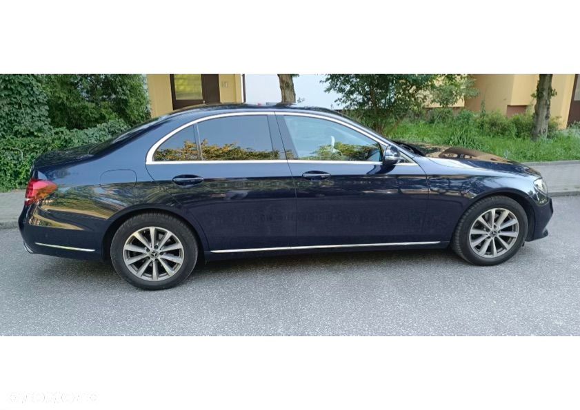 Mercedes-Benz Klasa E 220 d 4-Matic 9G-TRONIC - 5