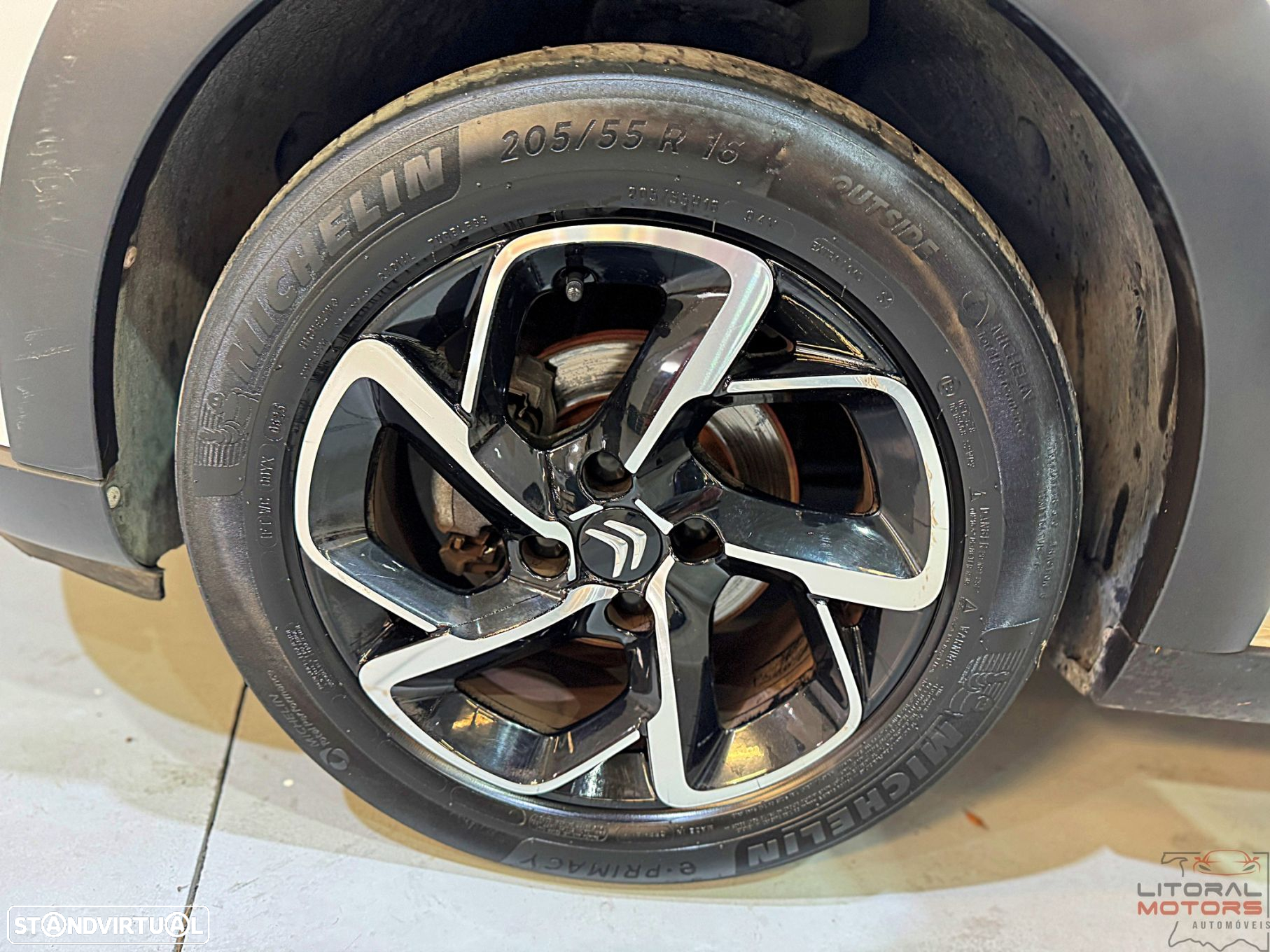 Citroën C3 1.2 PureTech C-Series - 12