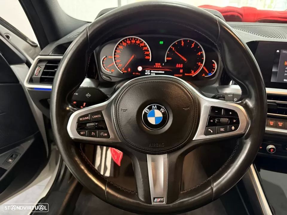 BMW 320 d Touring Pack Desportivo M Pro Auto - 16