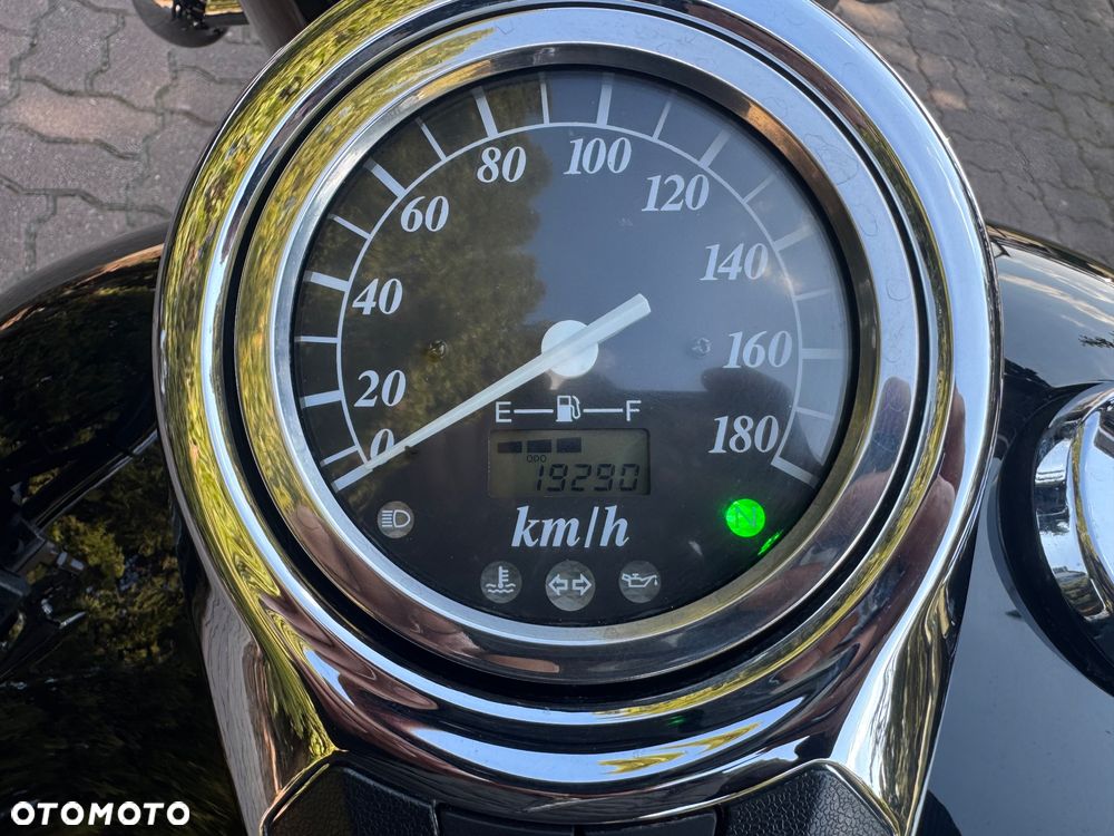 Suzuki VL 800 Volusia - 21