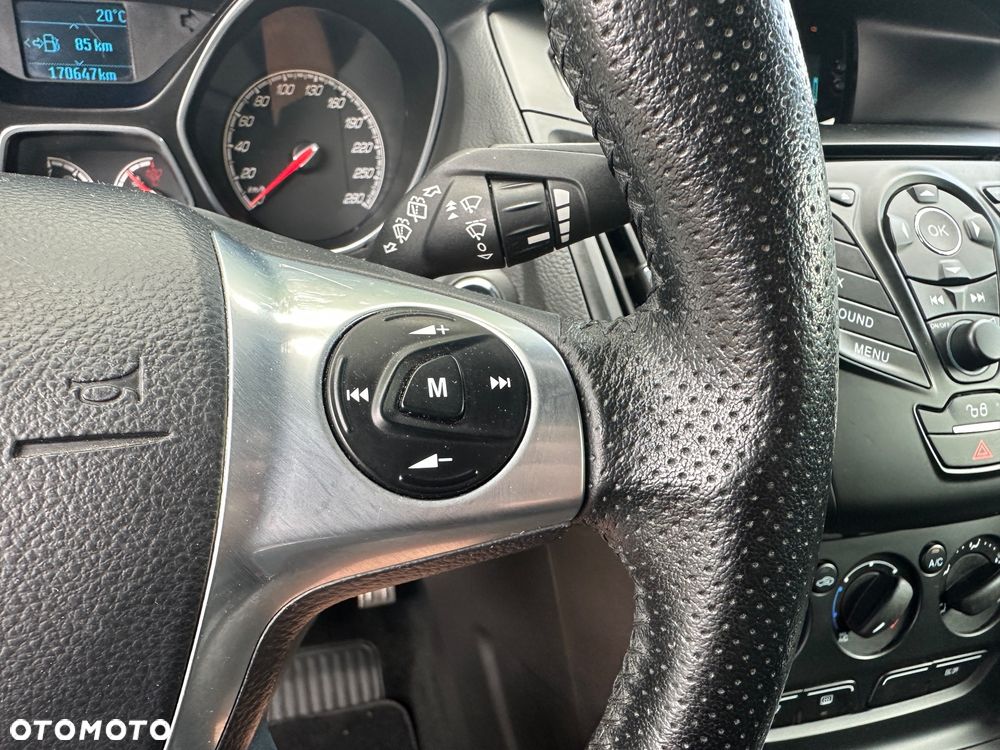 Ford Focus - 25
