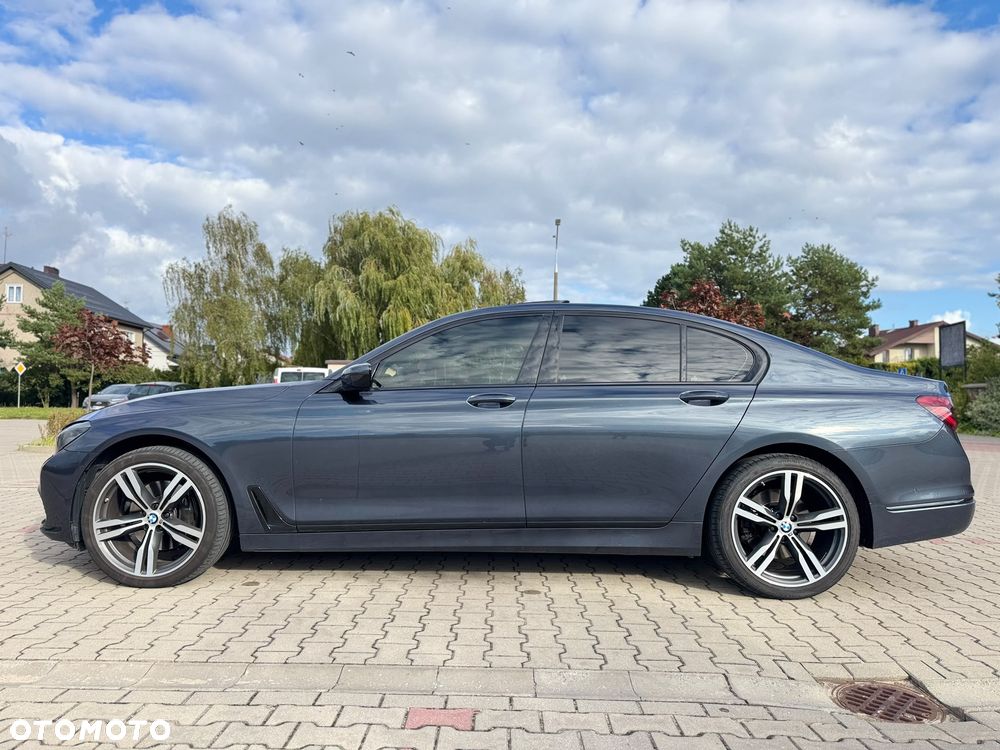 BMW Seria 7 730d - 12