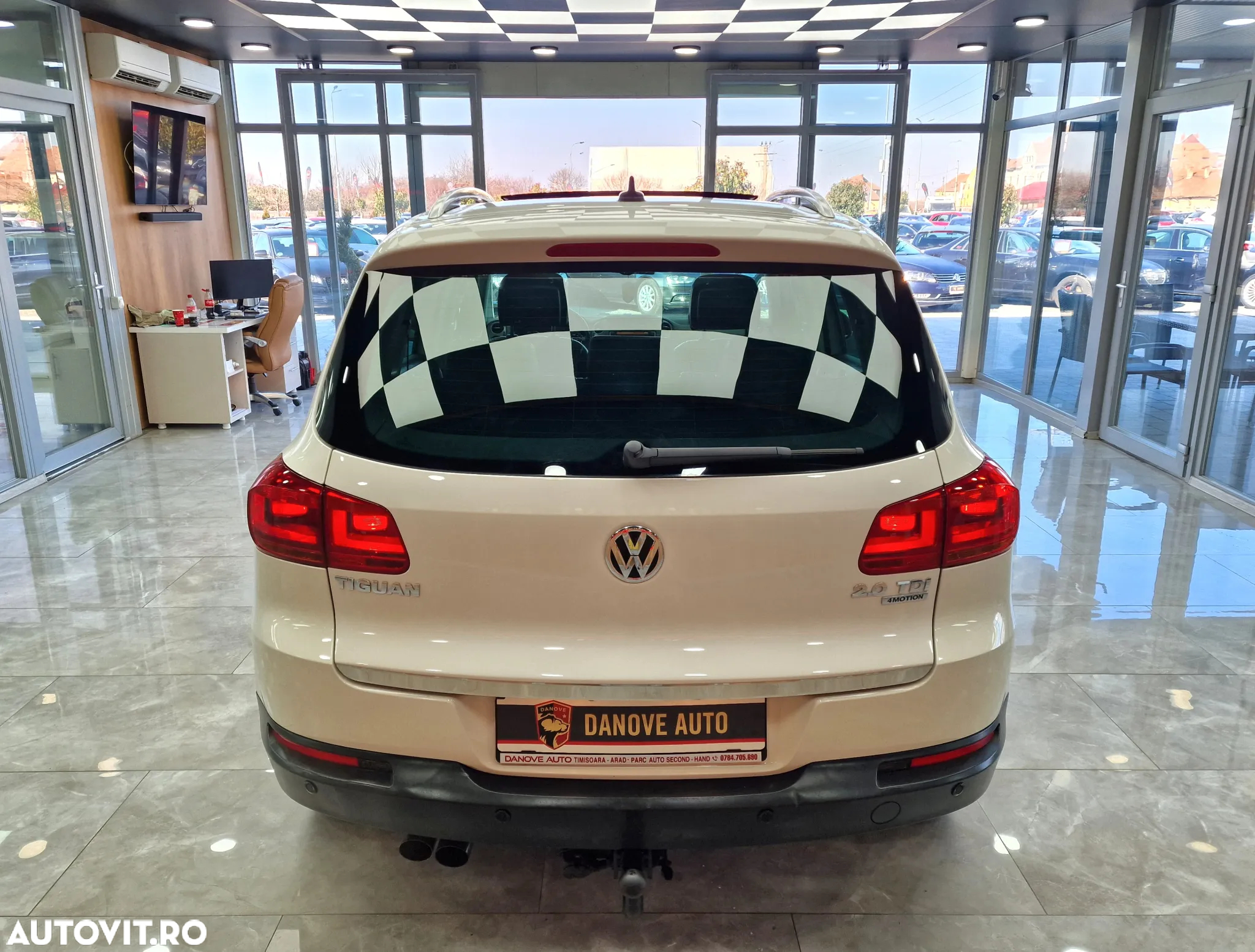 Volkswagen Tiguan 2.0 TDI 4Motion DSG Trend & Fun - 11