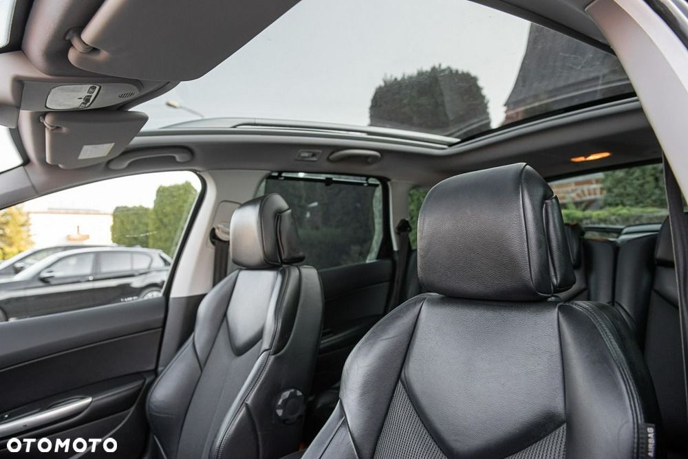 Peugeot 308 - 8